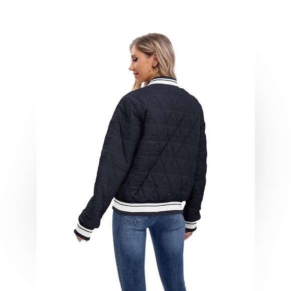 Jackets & Blazers - Bomber quilted buttons down women’s jacket
